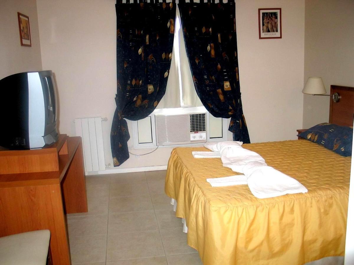 Hotel Del Centro Aimogasta Zimmer foto
